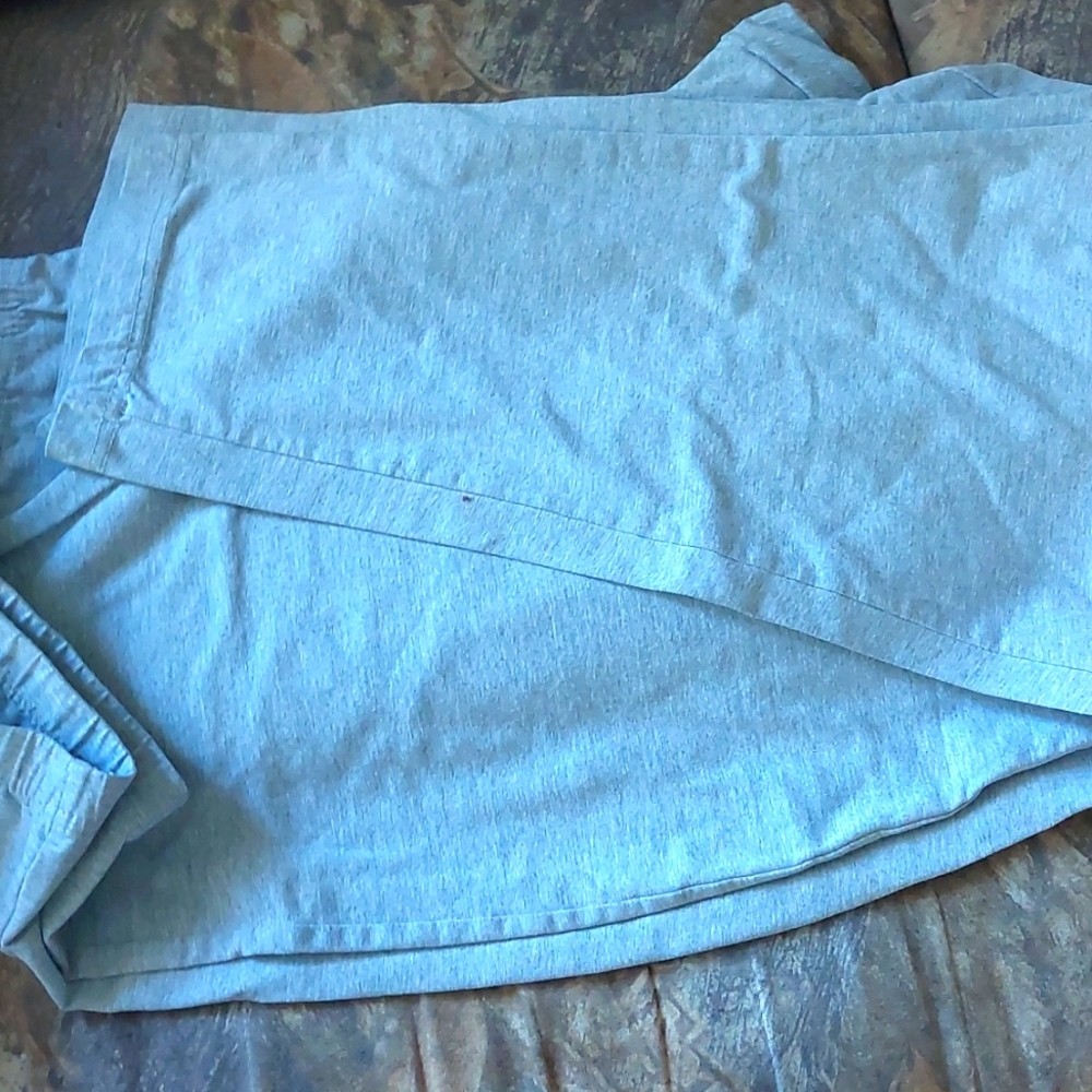 Gray leggings